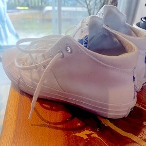 High top with padded ankle Chuck Taylors